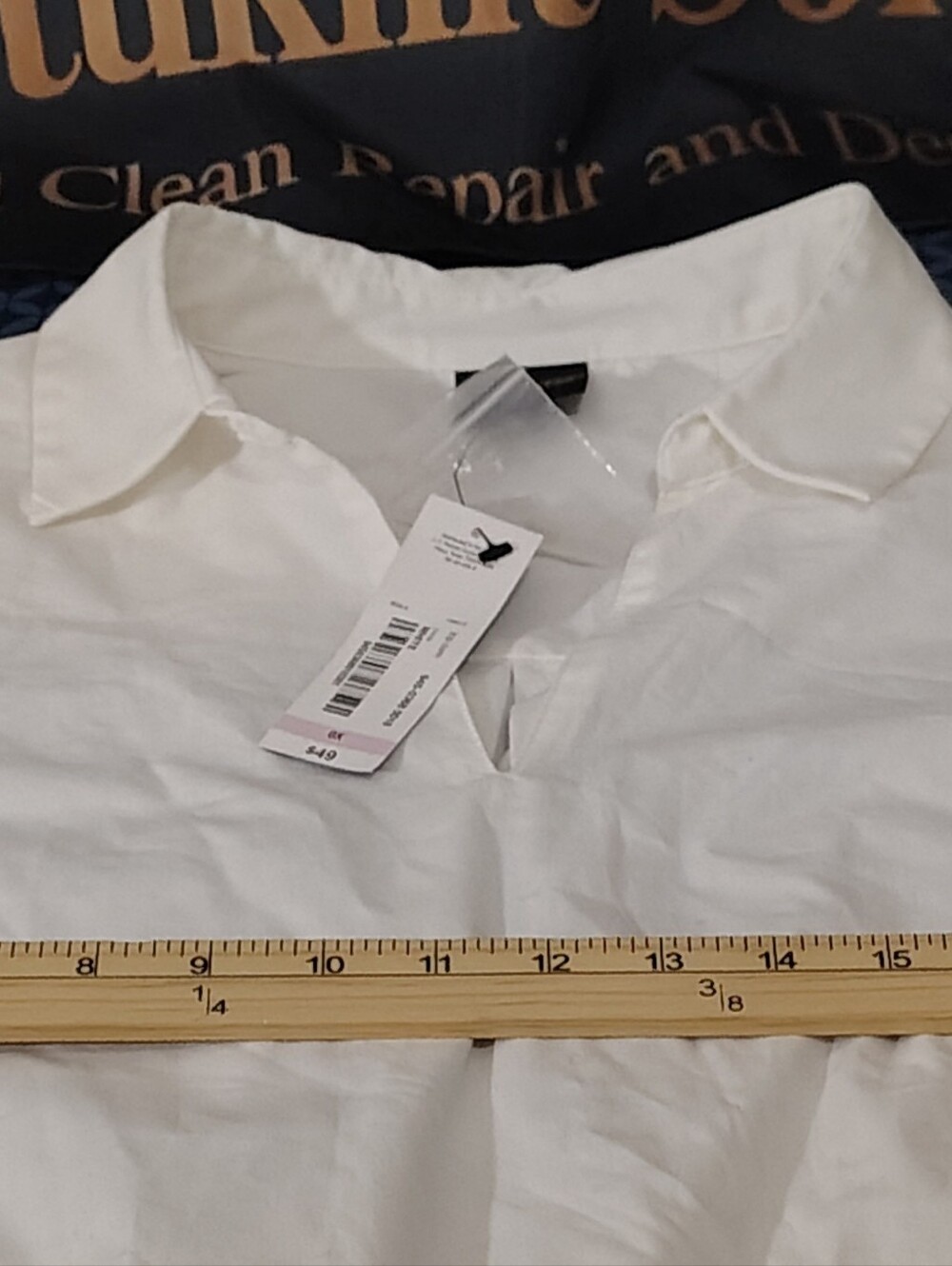 New Worthington Women's Solid White Collared Long Sleeve Blouse. - Picture 5 of 7